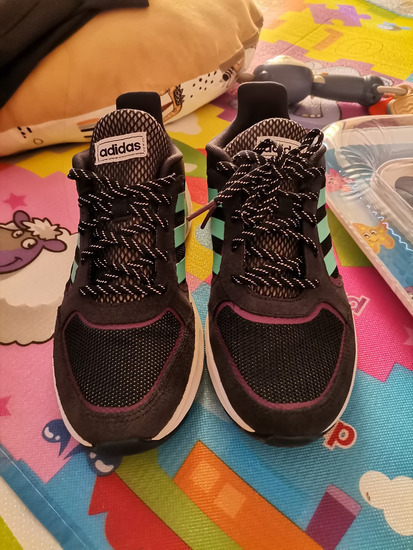 Adidas patike NOVO  slika #2