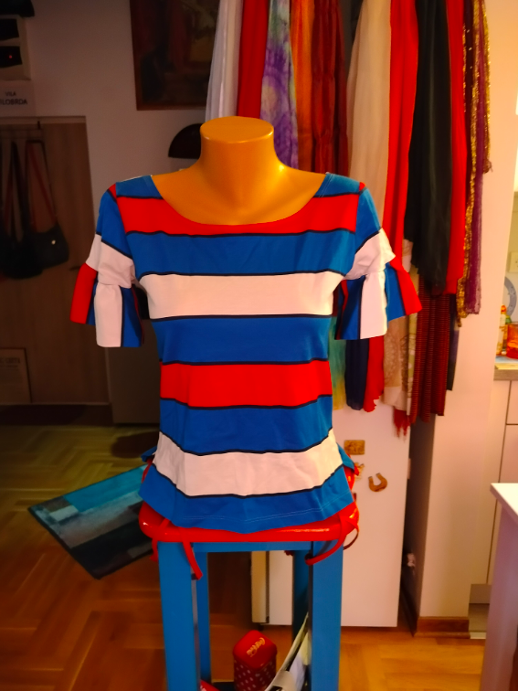 nova majica u jarkim bojama slika #3