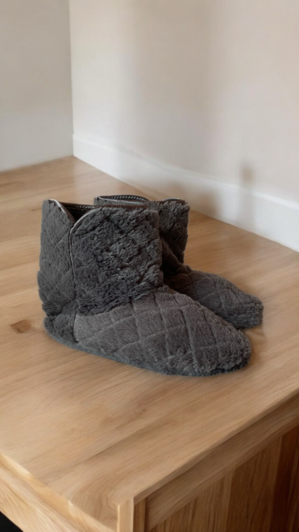 C&A kućne čizmice iz Swiss, NOVE 36-38 slika #1