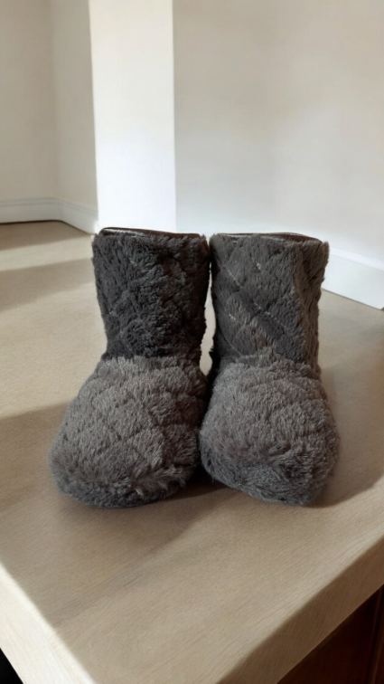 C&A kućne čizmice iz Swiss, NOVE 36-38 slika #3