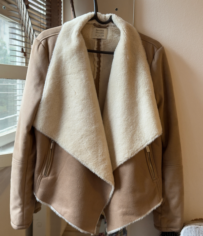 Bershka teddy jaknica slika #1
