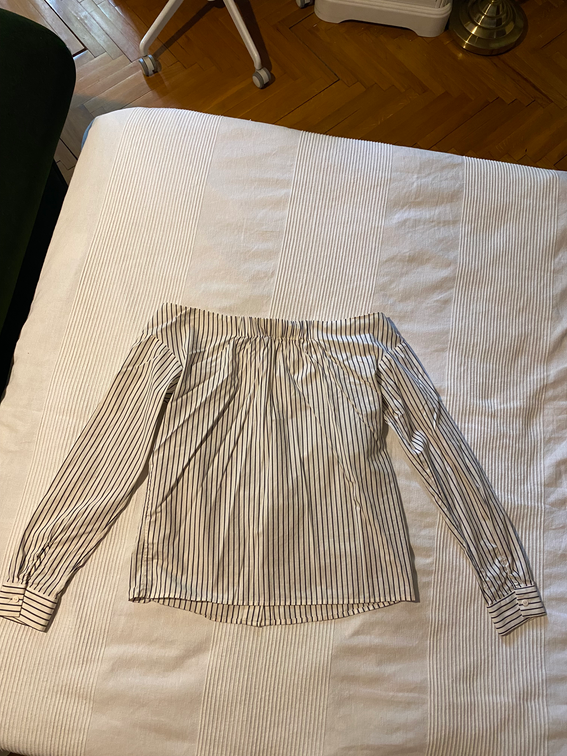 H&M košulja spuštenih ramena na prugice slika #3
