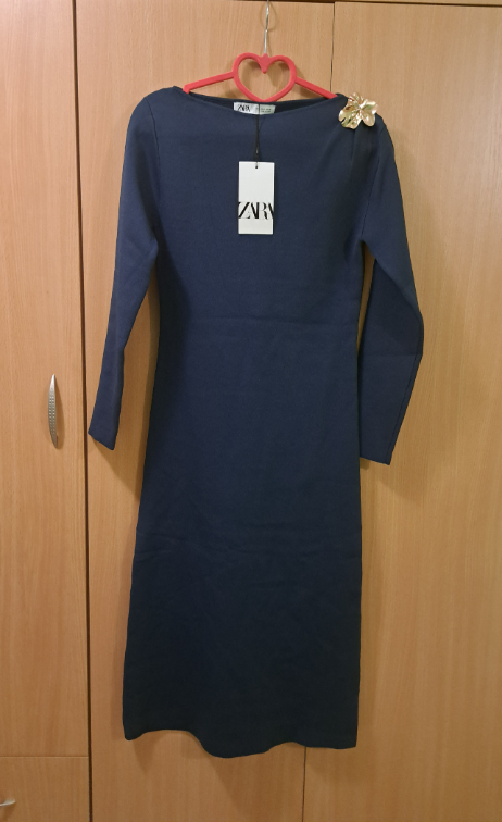 Zara novo - Midi haljina sa ukrasnom kopčom slika #4