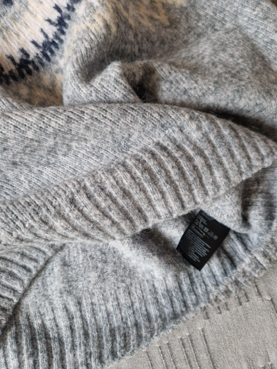 H&M zimski dzemper akril kao nov  slika #4