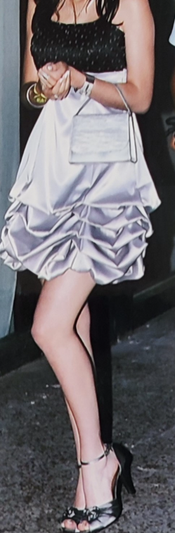 Novogodišnja satenska haljina sa kristalima slika #5