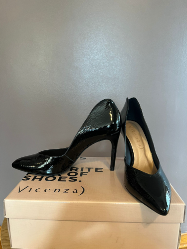 Vicenza crne kožne salonke broj 40