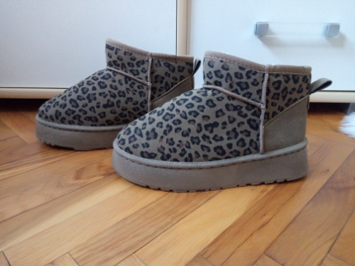 LEOPARD PRINT ČIZME 38 NOVO