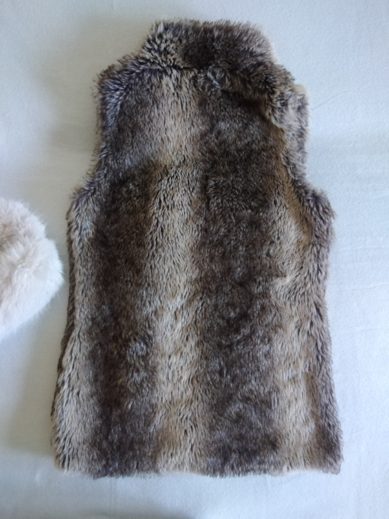 Bershka prsluk od krzna slika #2