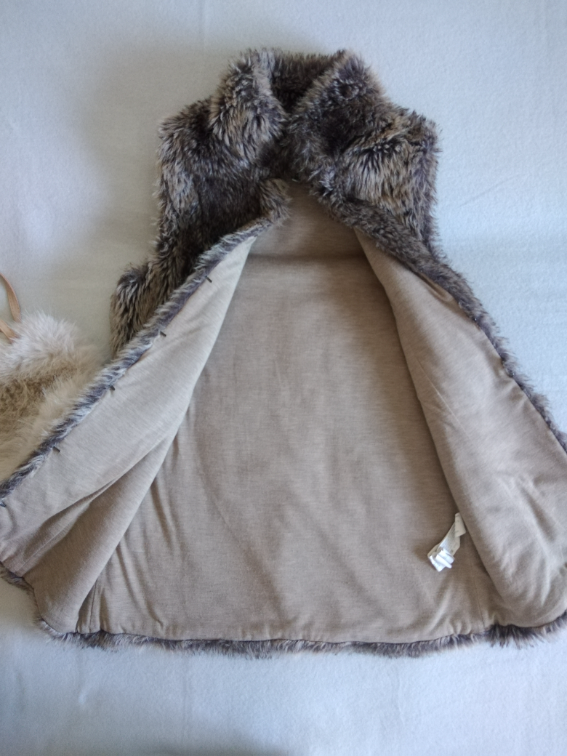 Bershka prsluk od krzna slika #3