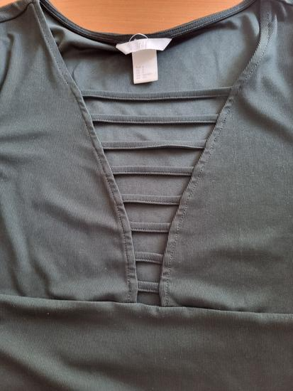 NOVO Prelepa H&M majica 💚💚💚 slika #2