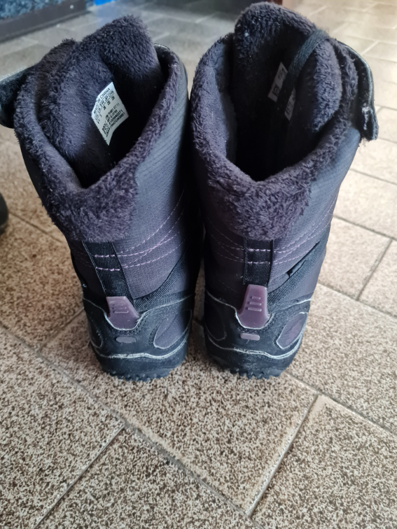 Adidas vodootporne cizme 37 1/3 slika #2