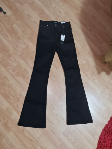 NOVE crne zvoncare 40