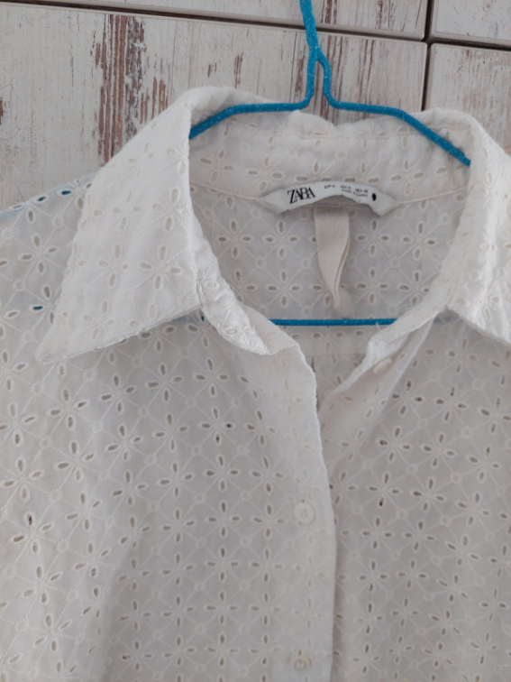 Zara bela rupičasta eyelet košulja slika #2