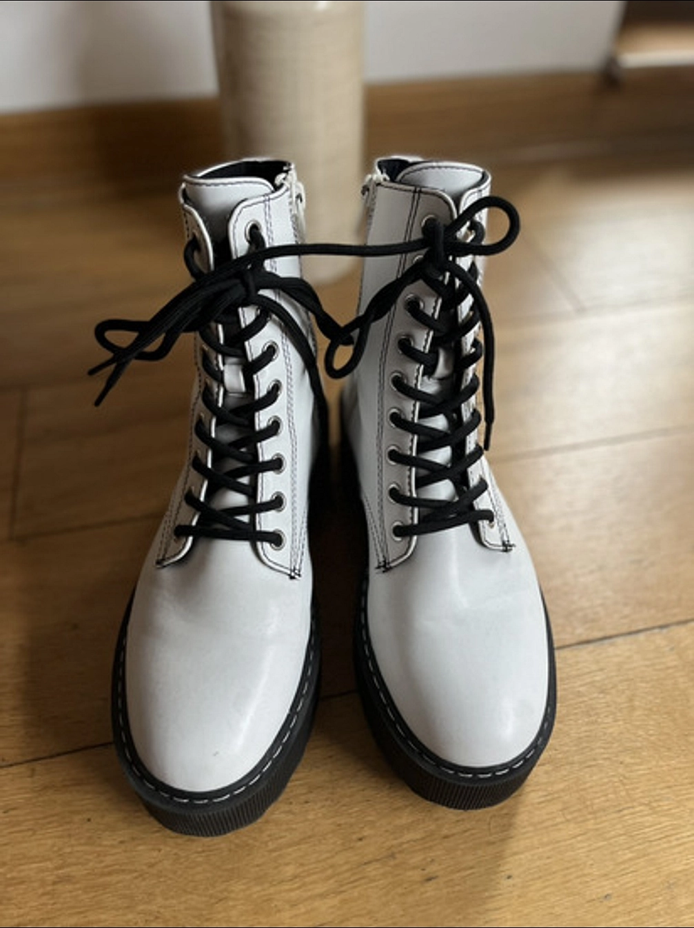 H&M bele combat/moto čizme slika #1