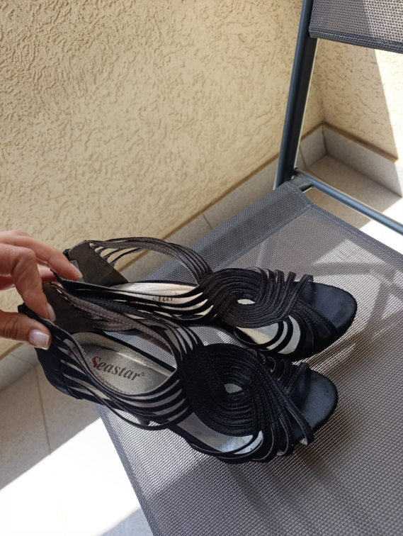 Crne elegantne sandale 38 RASPRODAJA 💫 slika #1