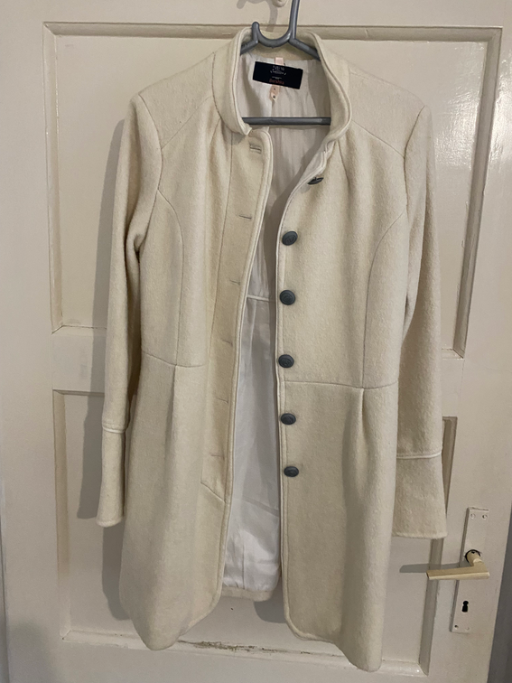 Bershka kaput l slika #1