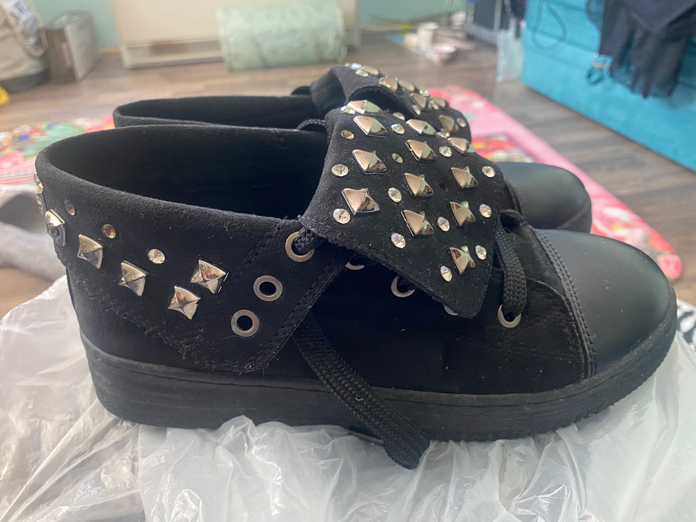 Nove patike 39 samo 500 din slika #2