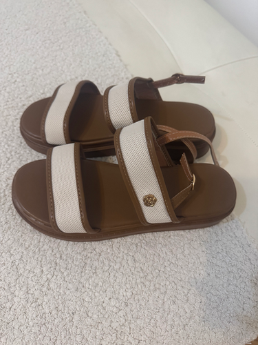 Nove sandale 39