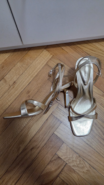 Stradivarius sandale slika #4