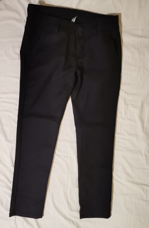 Crne pantalone L slika #2