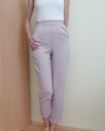 H&M svetloroze letnje pantalone