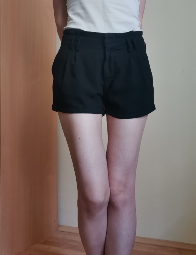 Crni šorts Amisu XS