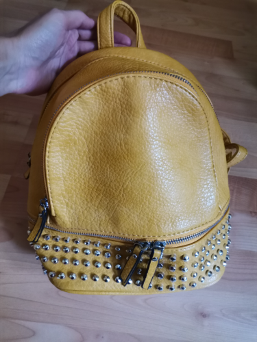  Ženski ranac / rančić