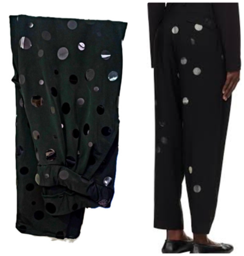 Pantalone sa sjajnim crnim "diskovima"