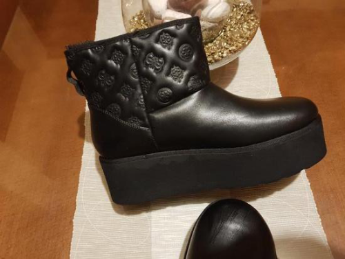Guess original kao nove zimske cizme