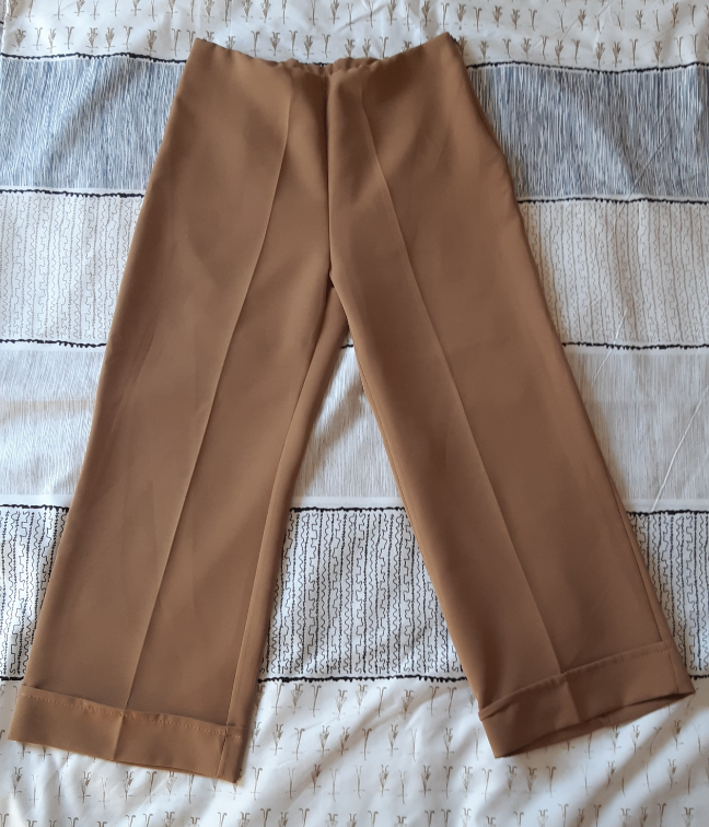 Oker kapri pantalone Novo slika #1