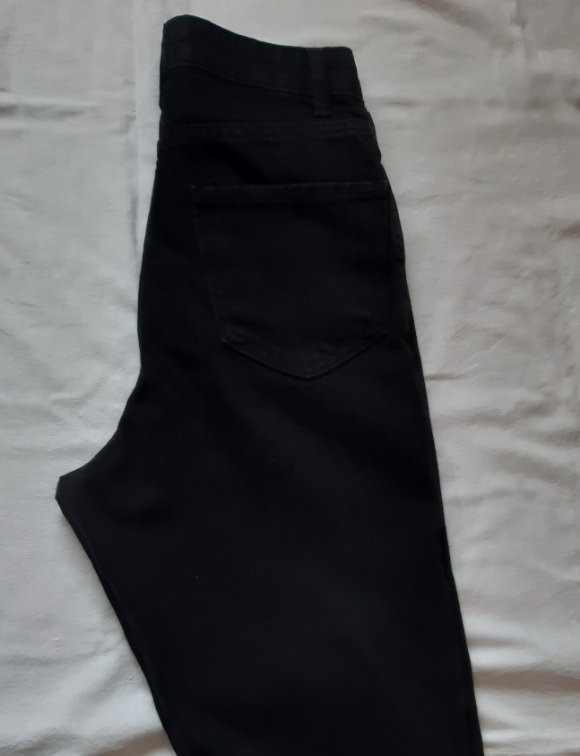 Crne farmerke Novo Sada 1000 slika #3