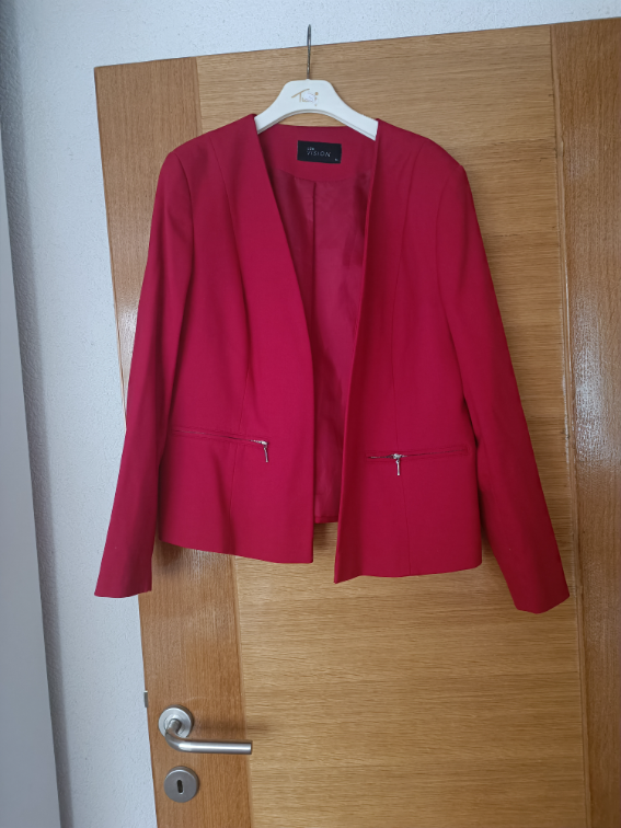 Crveni sako slika #1