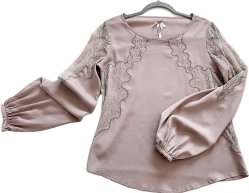 Romantična sexy bluza