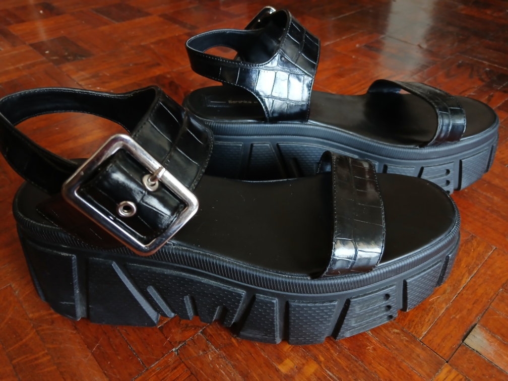 Bershka crne sandale sa kaisicima na platformu, 41 slika #2