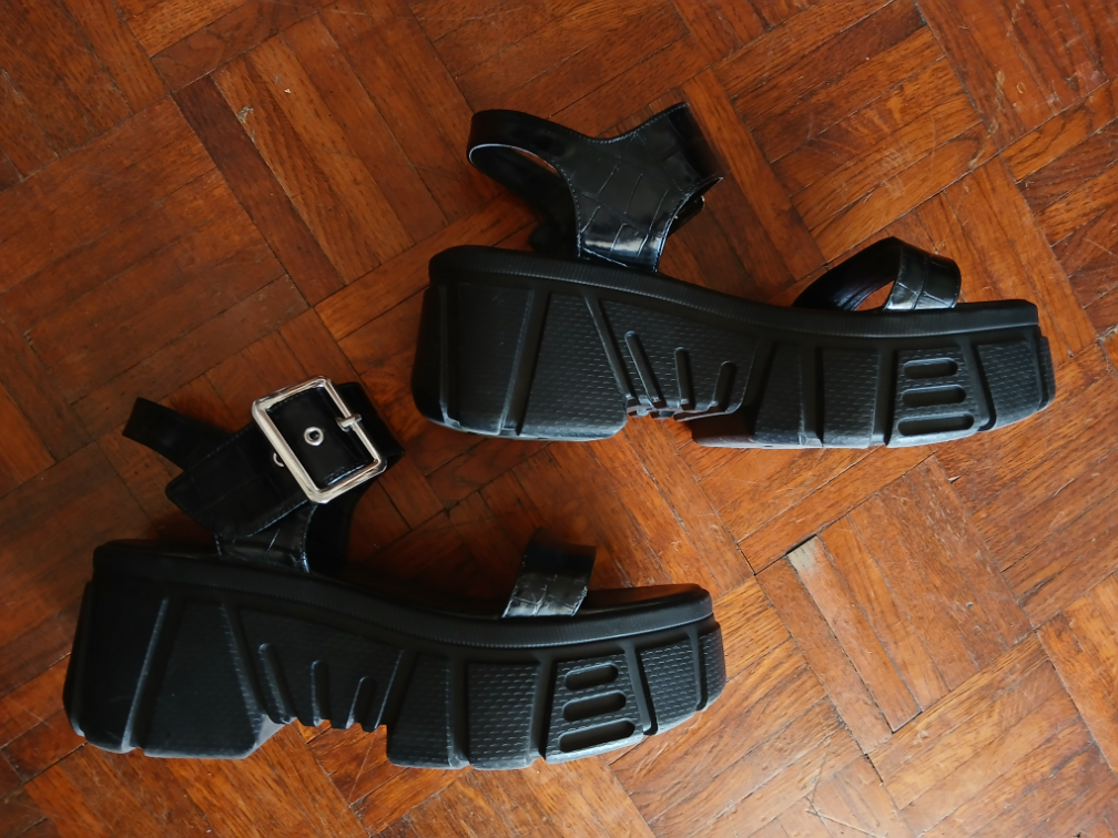 Bershka crne sandale sa kaisicima na platformu, 41 slika #4