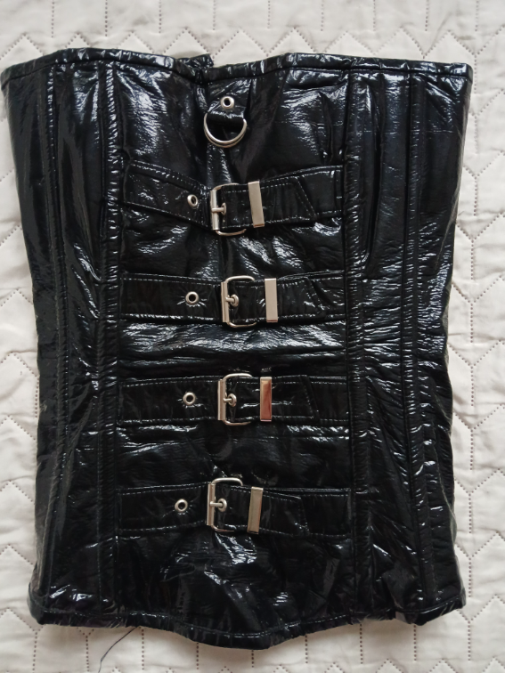 Nov PVC lakovani crni korset sa kaisicima, M-L slika #1