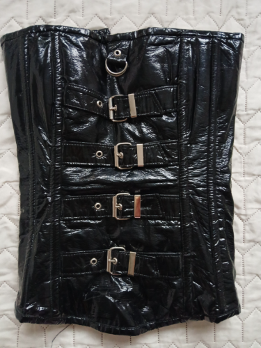 Nov PVC lakovani crni korset sa kaisicima, M-L