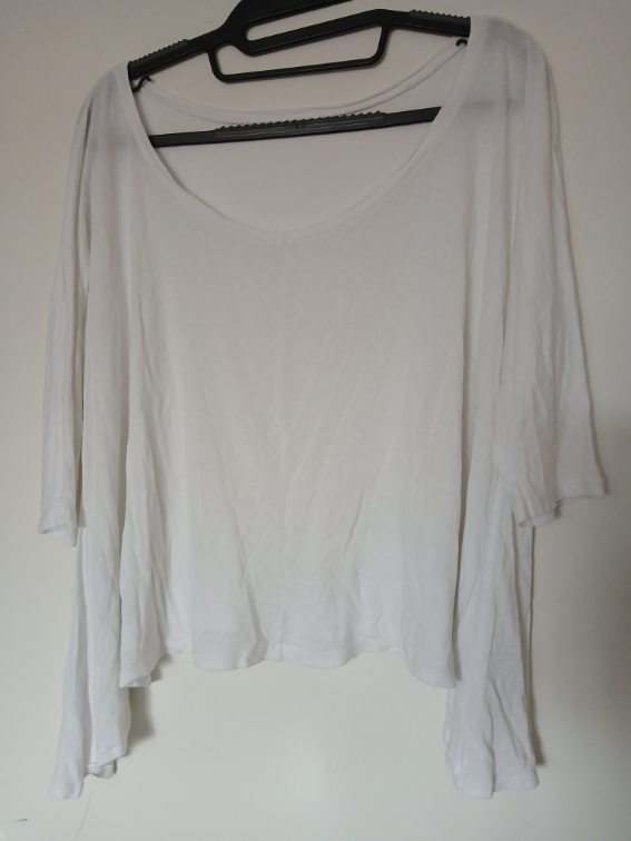 Bela siroka pamucna-viskozna majica, M-L slika #1