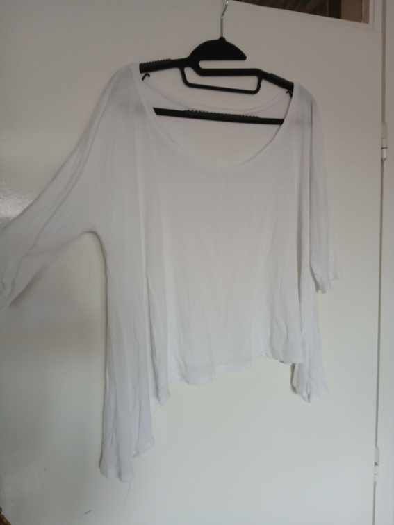 Bela siroka pamucna-viskozna majica, M-L slika #2