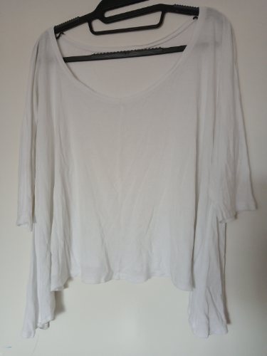 Bela siroka pamucna-viskozna majica, M-L