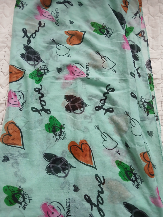 Velika zelena sarena esarpa - marama sa srcima slika #3