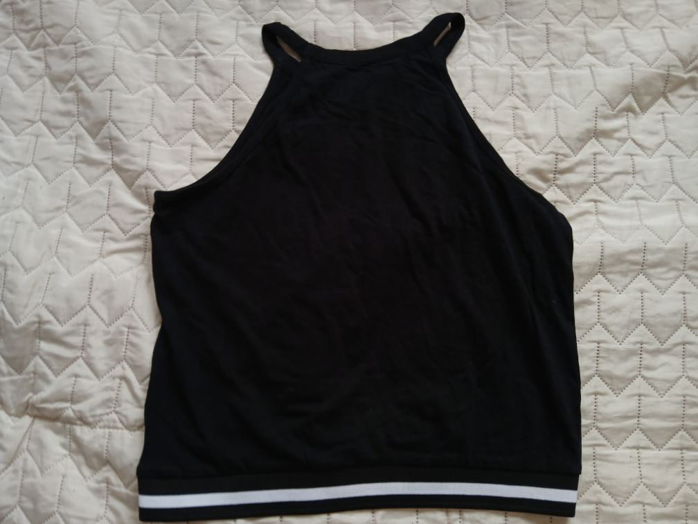 Crno-bela crop majica sa natpisom "72", S-M slika #3