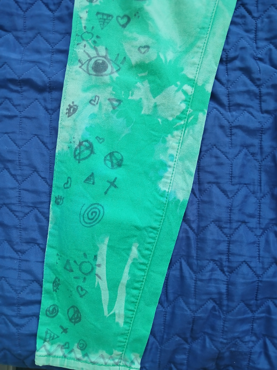 Fishbone unikatne zelene sarene punk pantalone,M-L slika #3