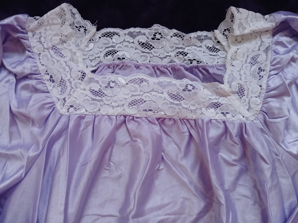 Prelepa vintage lila dugacka spavacica, 42-44 slika #3