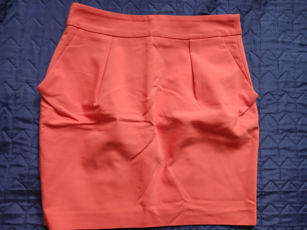 Zara koralna poslovna mini suknja, M slika #1