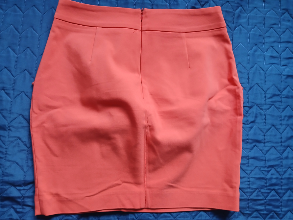 Zara koralna poslovna mini suknja, M slika #3