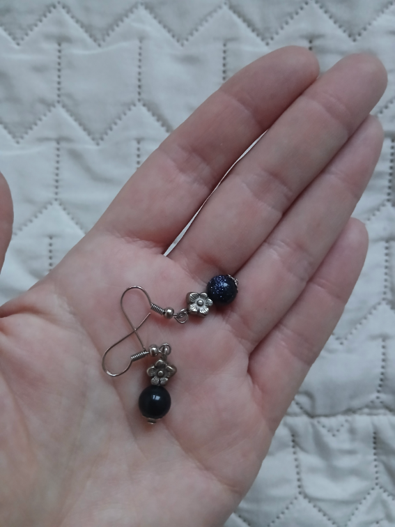 Nove teget svetlucave mindjusice sa cveticima slika #2