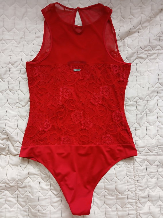 Original Guess prelepi crveni cipkani bodi, M slika #5