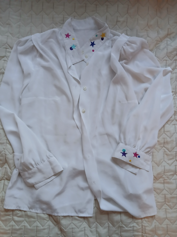 Bela kosulja sa zvezdicama i naramenicama, M-L slika #1