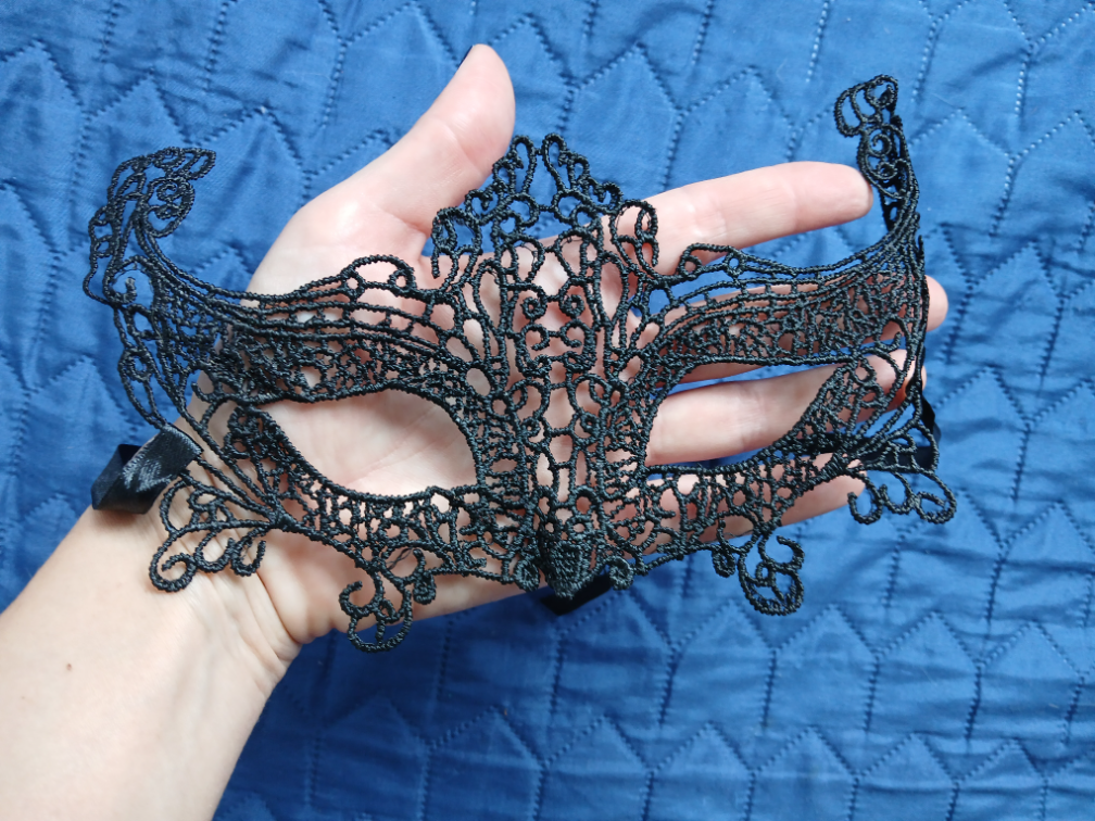 Nova prelepa crna cipkana maska za lice-oci slika #1